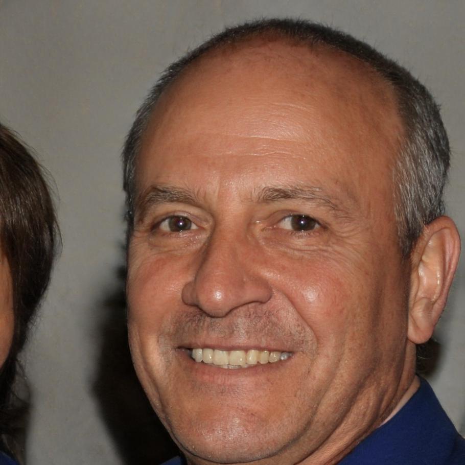 ハウスクリーニング責任者の山田浩二